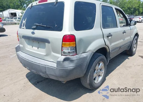 2005 Ford Escape Xlt z USA, uszkodzony, nr VIN 1FMYU93145KA20548